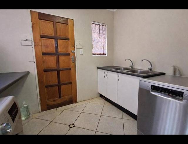 3 BEDROOM PROPERTY TO RENT IN FAERIE GLEN